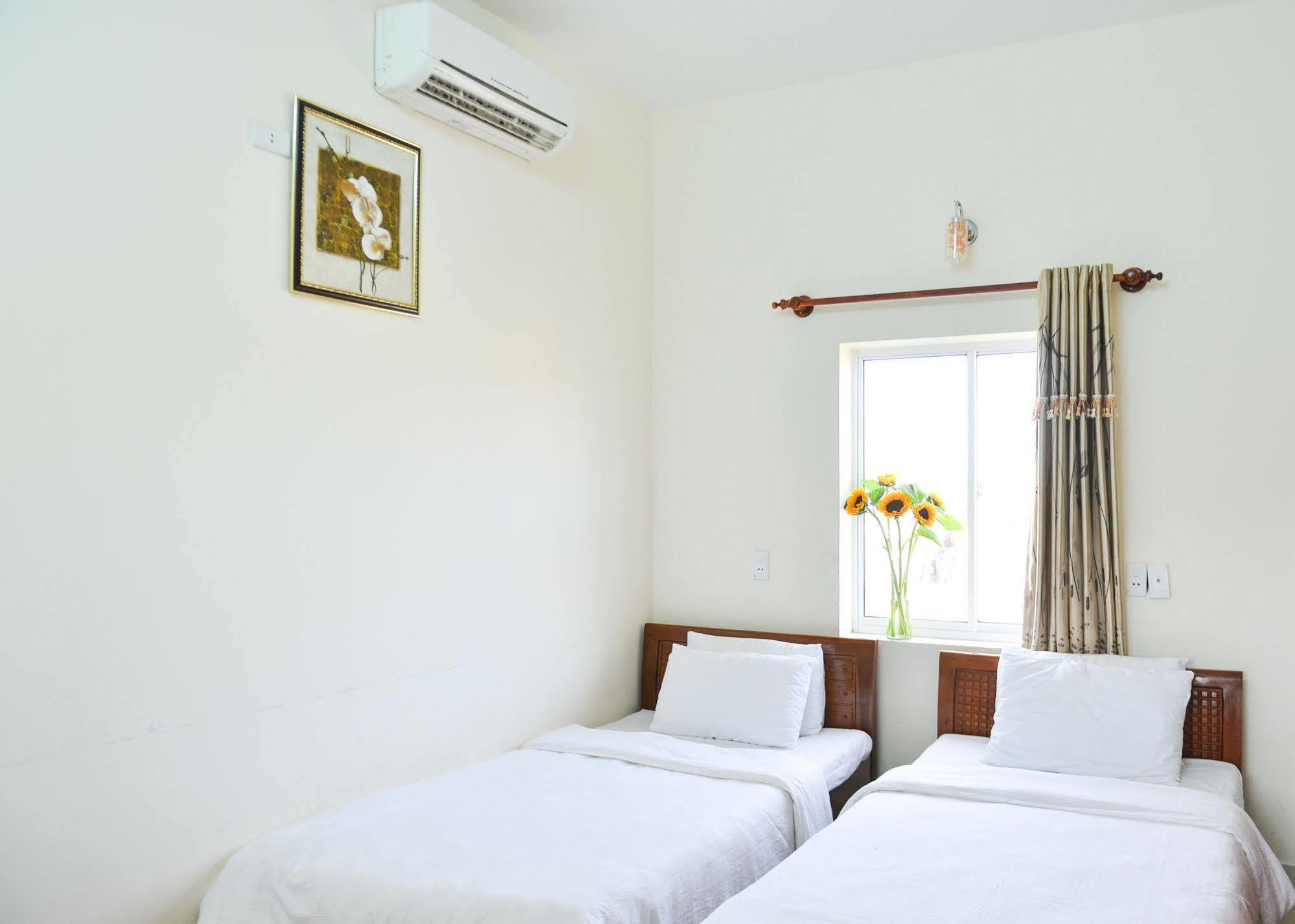 Oc Tien Sa Hotel Da Nang Exterior photo