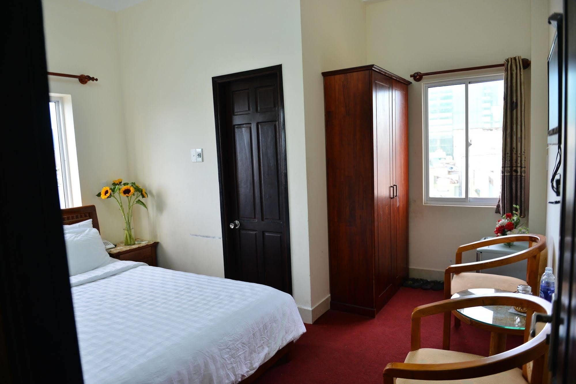 Oc Tien Sa Hotel Da Nang Exterior photo