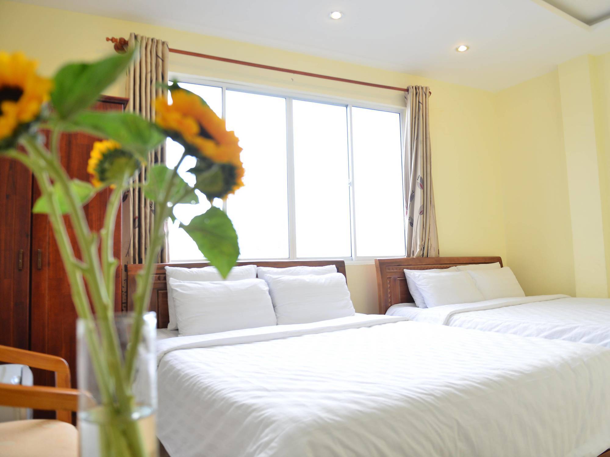 Oc Tien Sa Hotel Da Nang Exterior photo